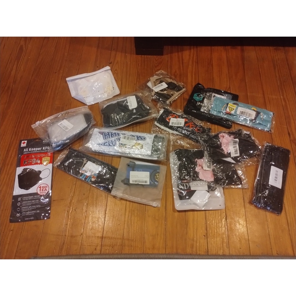 Variety‎ of masks